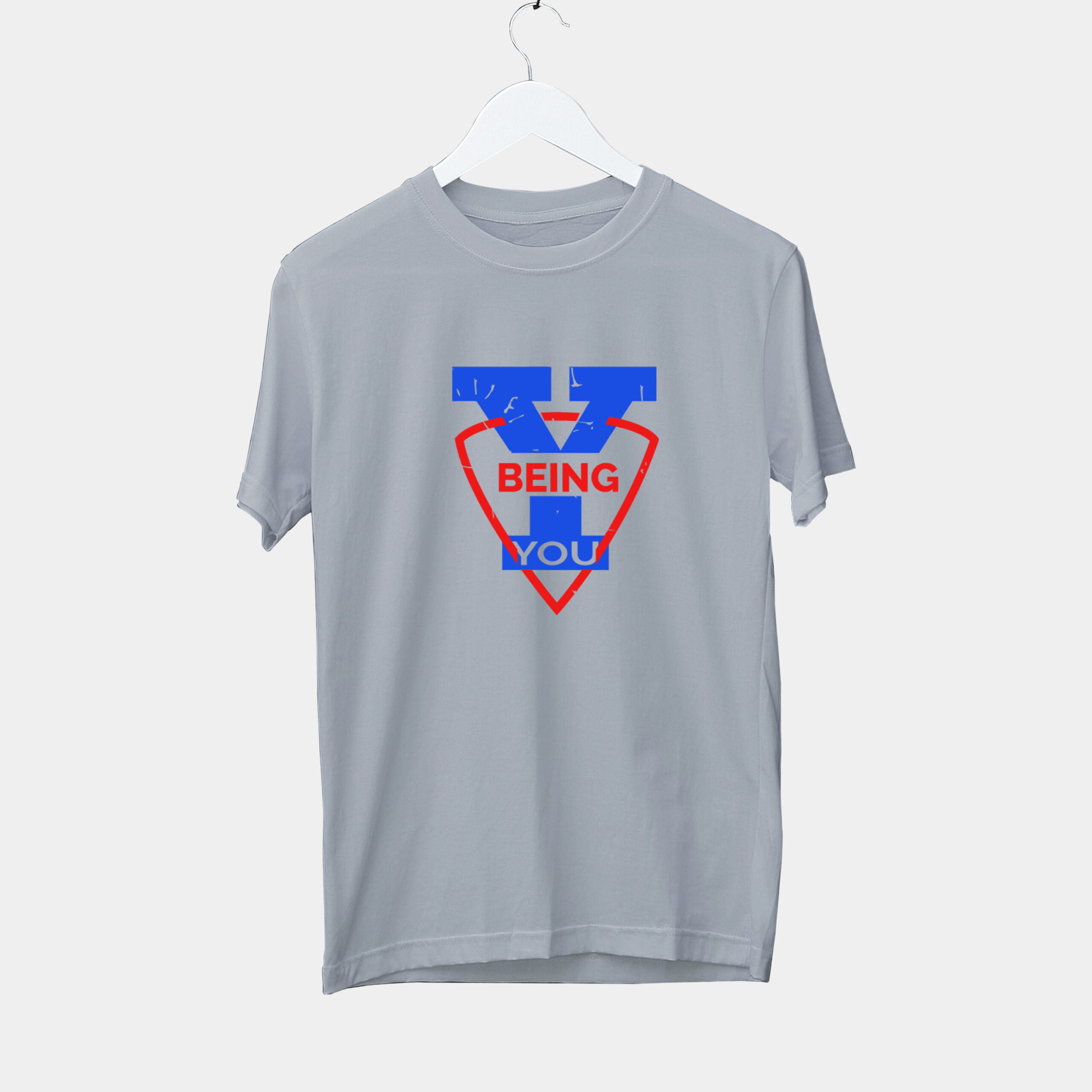 gray t shirt